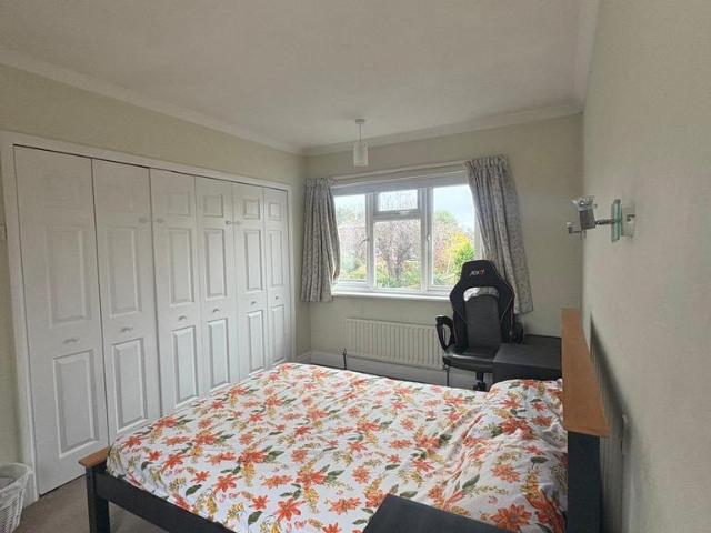 The Glade, Croydon CR0 1 bed in a house share to rent £800 pcm £185 pw