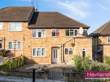 The Glade, London N21, 2 bed maisonette to rent, £1,900 pcm | PrimeLocation