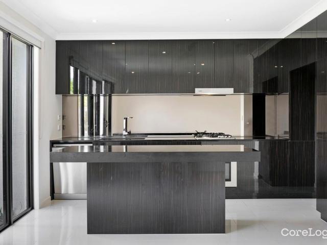 THE GLADES ESTATE HOME
