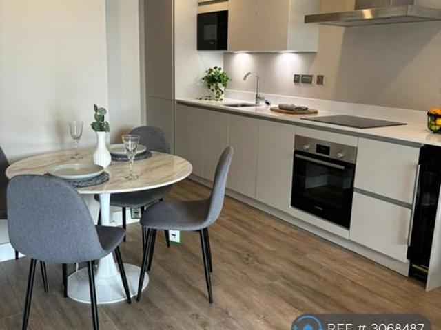 The Glass House, Hull, HU1 2 bed flat to rent £1,450 pcm £335 pw