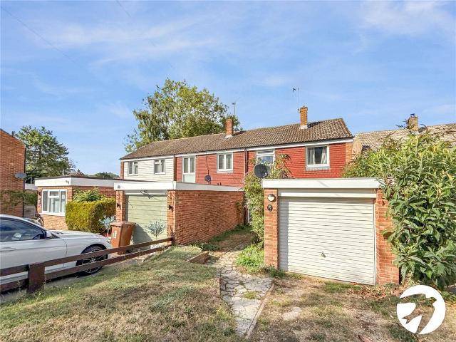 The Glebe, Cuxton, Rochester ME2, 3 bed detached house to rent, £1,600 pcm | PrimeLocation