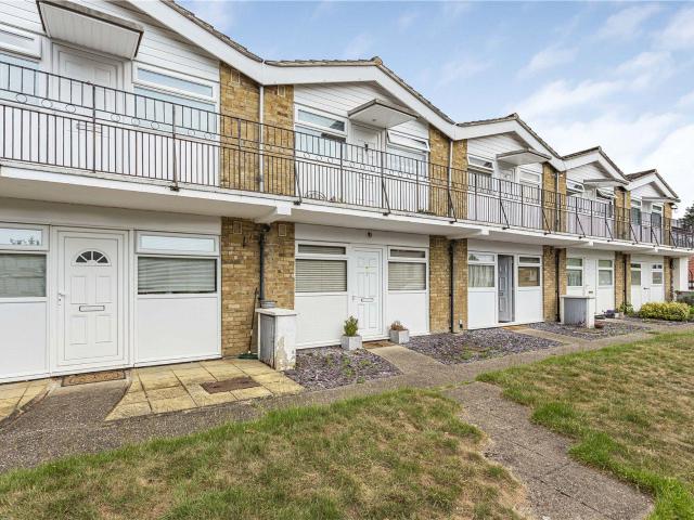 The Glen, Addlestone, KT15