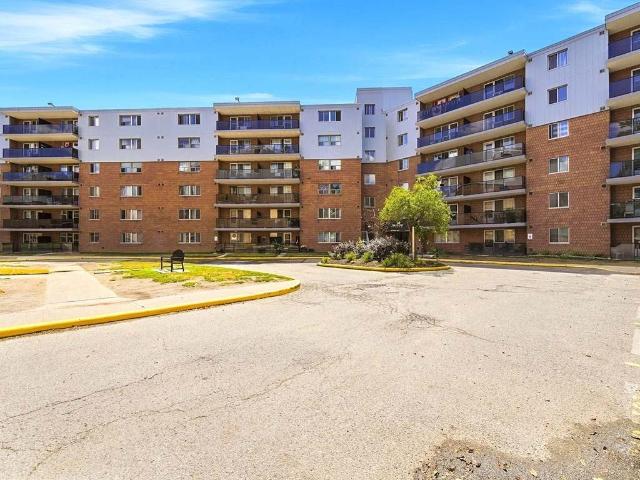 The Graham Bell Apartments 3 Bedroom Apartment for Rent at 24 24, Brantford, ON N3T None