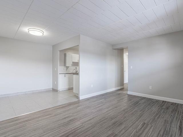 The Graham Bell Apartments 3 Bedroom Apartment for Rent at 24 24, Brantford, ON N3T None