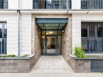 THE GRAND Befristet vermietete 1 Zimmer Wohnung mit Loggia