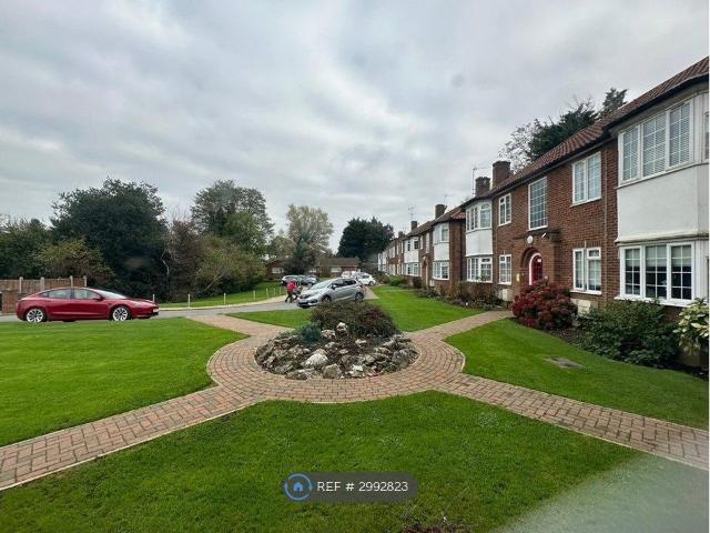 The Grange, London N20, 2 bed flat to rent, £1,875 pcm | PrimeLocation