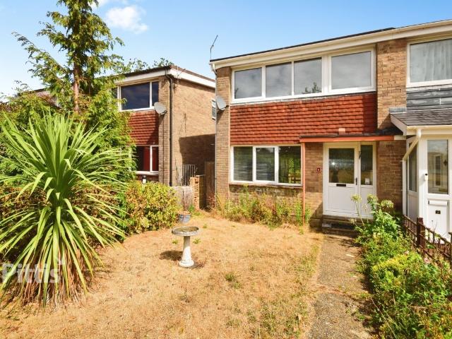 The Green, Cowes PO31, 3 bed semi detached house to rent, £1,150 pcm | PrimeLocation
