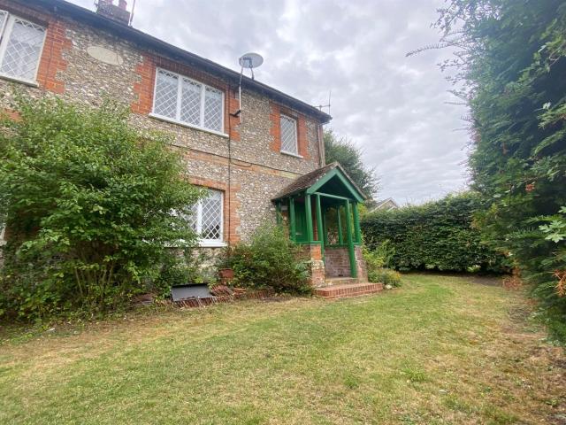 The Green, Compton, PO18