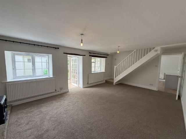 3 Bedroom Terraced House To Let