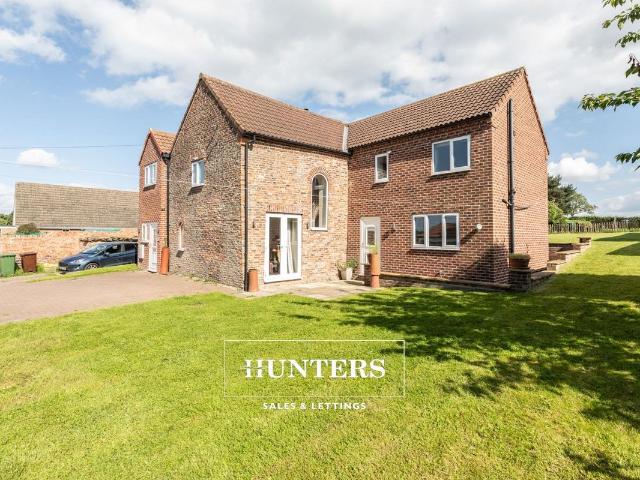The Green, Sharlston Common, Wakefield WF4, 3 bed semi detached house to rent, £2,000 pcm | PrimeLocation