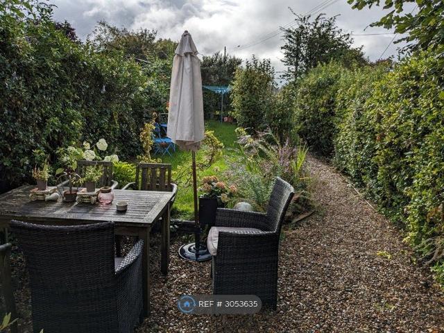 The Green, Stowmarket IP14, 3 bed semi detached house to rent, £1,200 pcm | PrimeLocation