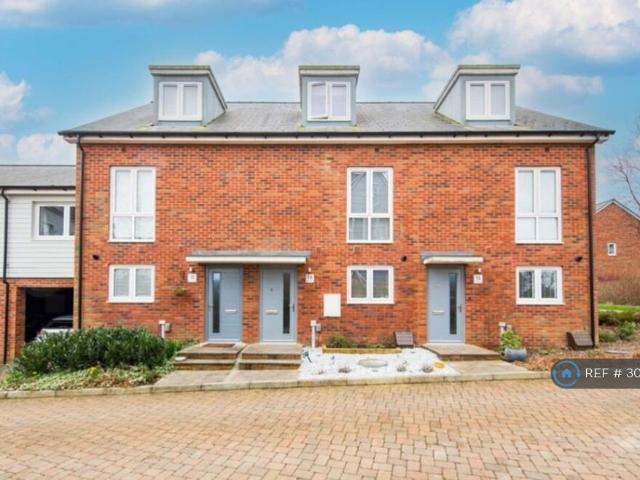 The Green, Tunbridge Wells, TN2 3 bed terraced house to rent £2,200 pcm £508 pw