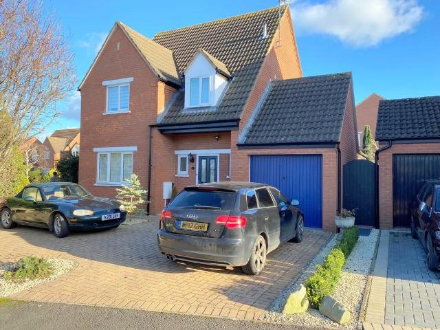The Greenings, Up Hatherley, Cheltenham 3 bed detached house to rent £1,850 pcm £427 pw