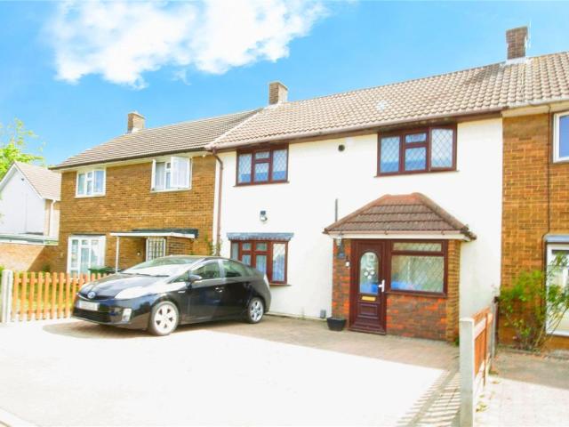 The Greensted, Basildon SS14, 4 bed terraced house to rent, £2,200 pcm | PrimeLocation