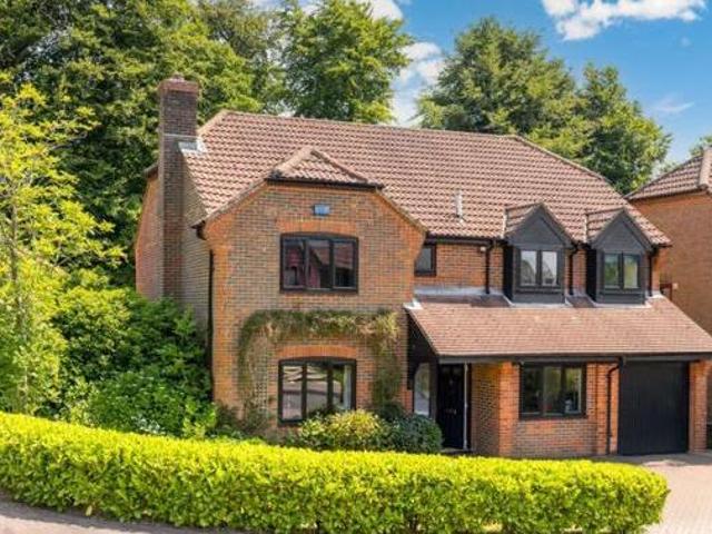 The Grove, Crowborough, 5 Bedroom Detached