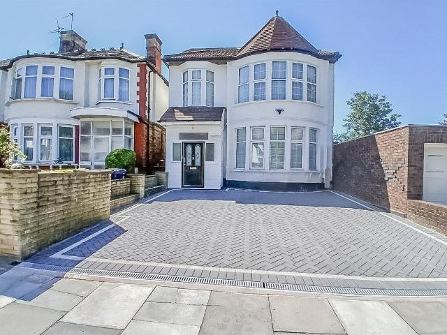 The Grove, Golders Green NW11, 5 bed detached house to rent, £4,950 pcm | PrimeLocation