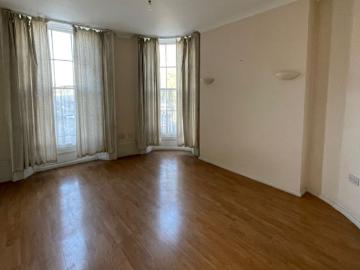 The Grove, Gravesend DA12, 2 bed flat to rent, £1,400 pcm | PrimeLocation