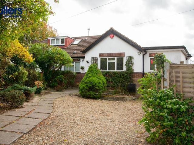 The Grove, Enfield EN2, 2 bed bungalow to rent, £2,400 pcm | PrimeLocation