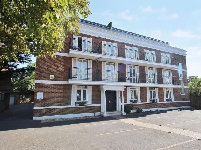 The Grove, Isleworth TW7, 1 bed flat to rent, £1,750 pcm | PrimeLocation