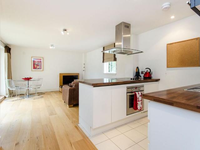 The Downs, Wimbledon, London SW20, 2 bed flat to rent, £2,850 pcm | PrimeLocation