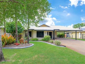 House for sale in Darwin River - Garden