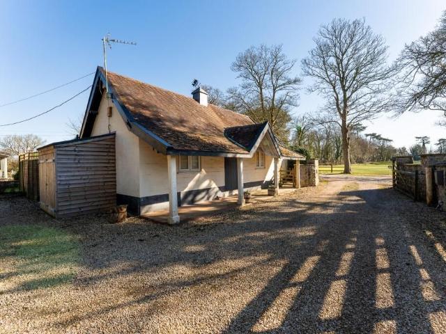The Dairy, Home Farm, Foxholes Lane, Tockington, Bristol BS32, 1 bed flat to rent, £2,200 pcm | PrimeLocation