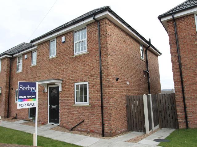 The Dards, Off Pontefract Road, Cudworth S72, 3 bed town house to rent, £950 pcm | PrimeLocation