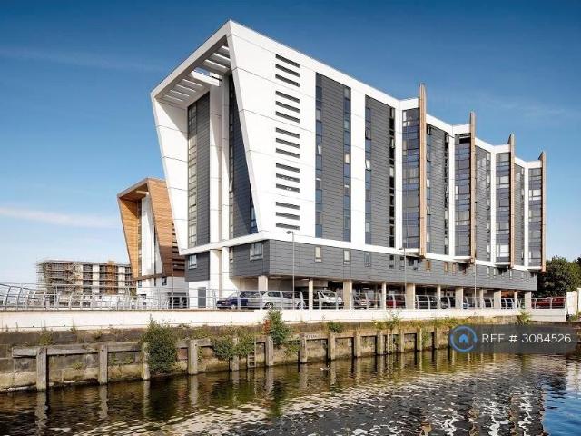 The Decks, Runcorn, WA7 2 bed flat to rent £750 pcm £173 pw