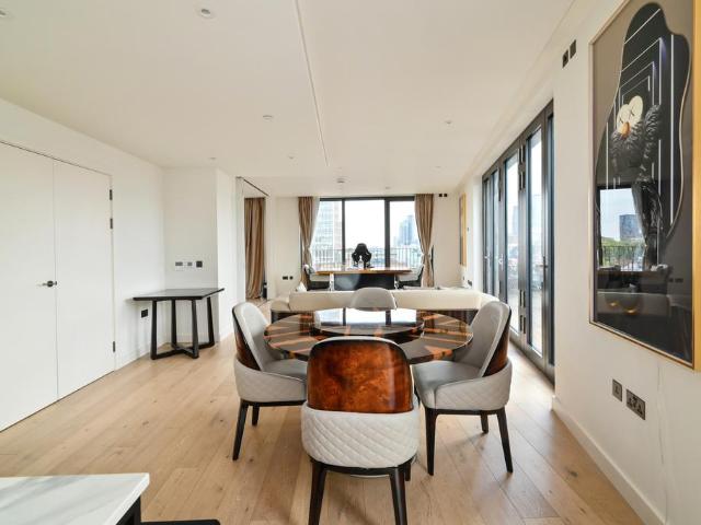 The Denizen, 43 Golden Lane, London, EC1Y 0QT, United Kingdom | 3 bed apartment for rent #130434566 | Rentberry