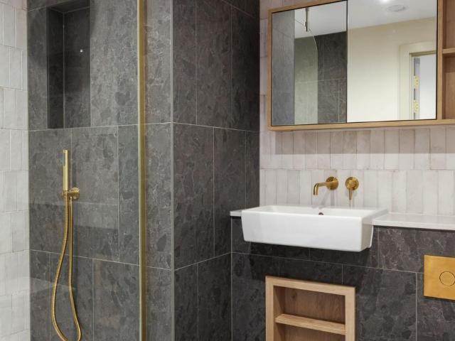 The Draper, Colindale, London, NW9 1 bed flat to rent £2,140 pcm £494 pw
