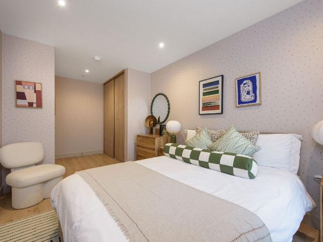 The Draper, Colindale, London NW9, 3 bed flat to rent, £3,450 pcm | PrimeLocation