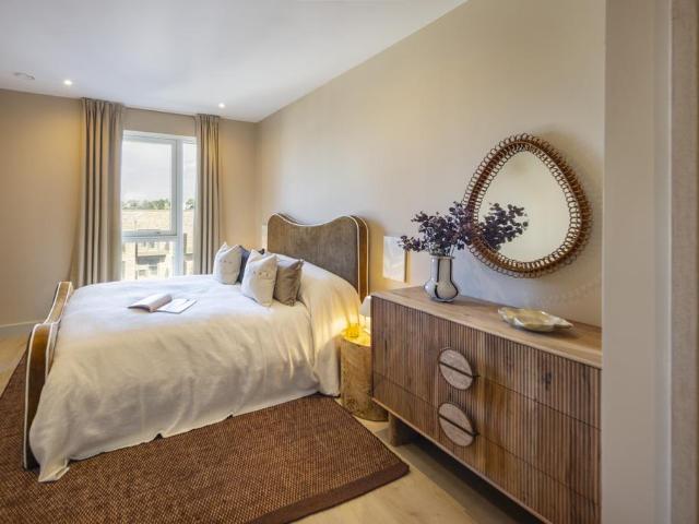 The Draper, Dovecote House, Colindale. 3 bed flat to rent £3,405 pcm £786 pw