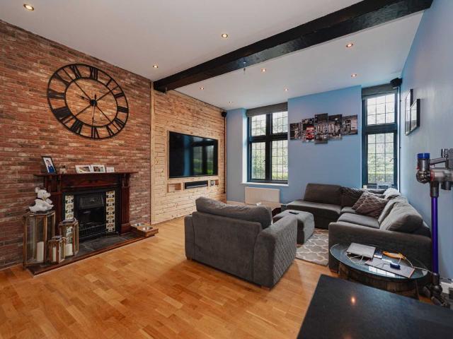 The Driftbridge, Epsom KT17, 1 bed flat to rent, £1,600 pcm | PrimeLocation