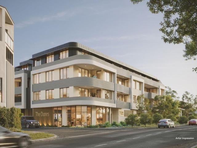 THE DUNES, NARRABEEN Refined Beachside Living