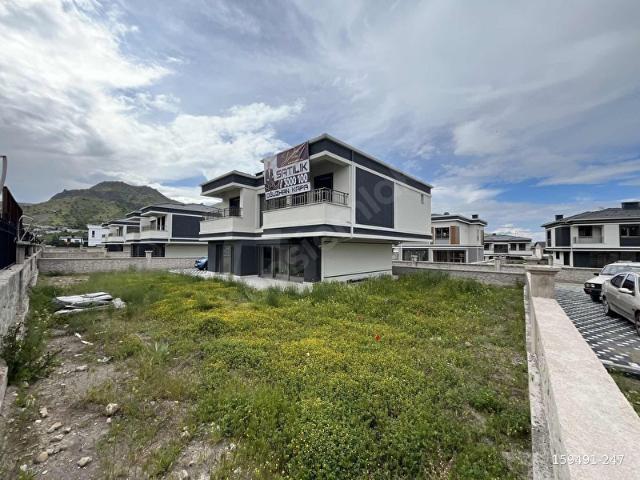 The Duru Team Altınoluk Atlas Koleji Arkası 6+1 Lüx Villa!