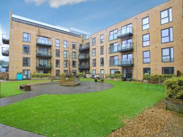The Embankment, Nash Mills Wharf HP3, 2 bed flat to rent, £1,600 pcm | PrimeLocation
