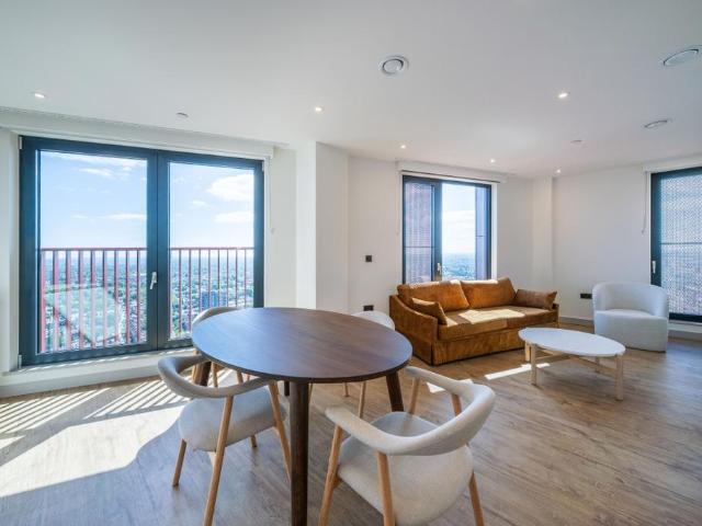 The Eades, 11 Selborne Road London E17 2 bed apartment to rent £2,920 pcm £674 pw