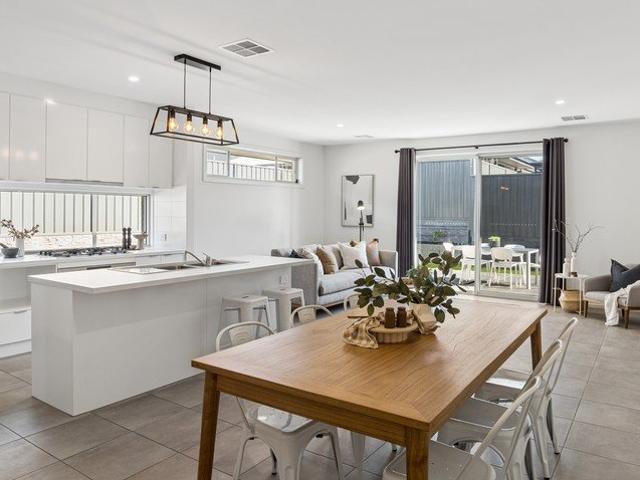 The Easy Edit A Modern Move Up to Contemporary Comfort