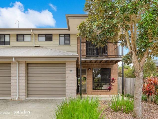 The Easy Redlands Lifestyle: Family Pool, Low Body Corporate, Walk to Everything