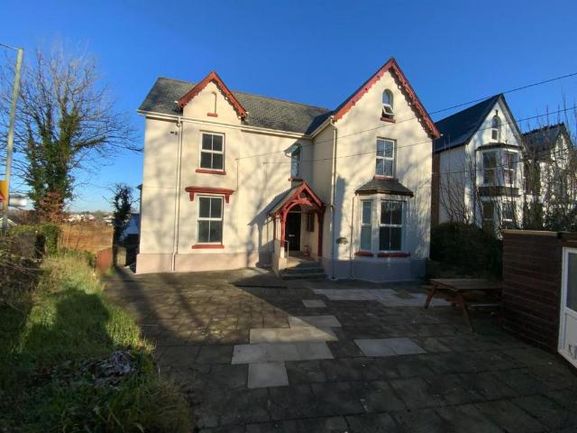The Elms, North Road, Holsworthy 2 bed flat to rent £775 pcm £179 pw