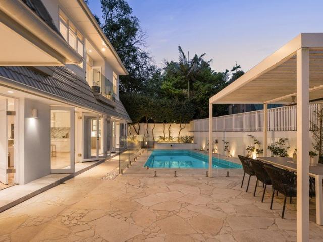 The Epitome of Contemporary Harbourside Luxury and Resort Style Entertaining