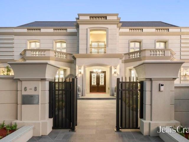 The epitome of Golden Mile entertaining excellence Contact Agent for Inspection