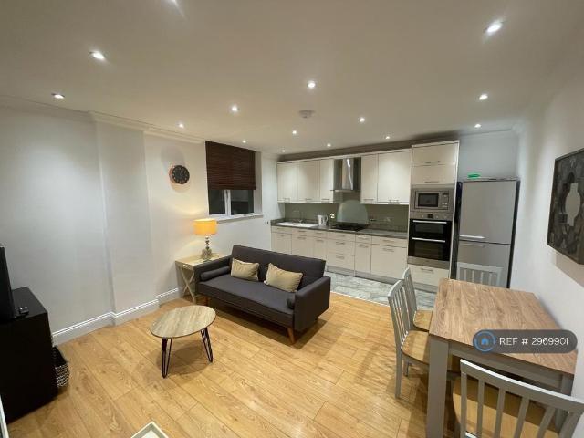 The Exchange, Purley, CR8 1 bed flat to rent £1,450 pcm £335 pw