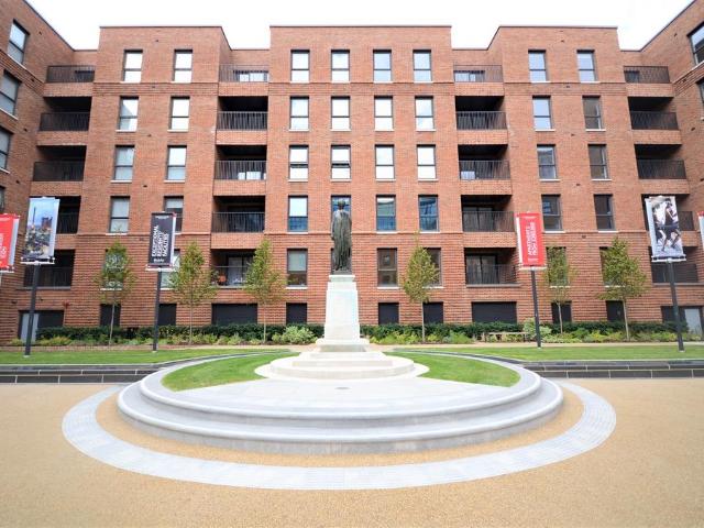 The Factory, Memorial Avenue, Slough. 1 bed flat to rent £1,400 pcm £323 pw