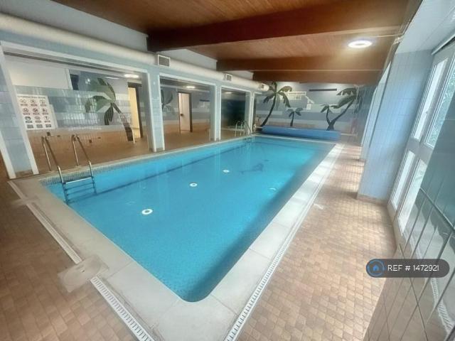 The Falcons, Clapham, SW11 2 bed flat to rent £2,650 pcm £612 pw