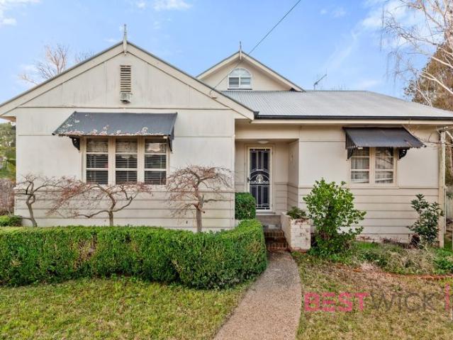 The family home with room for everyone!