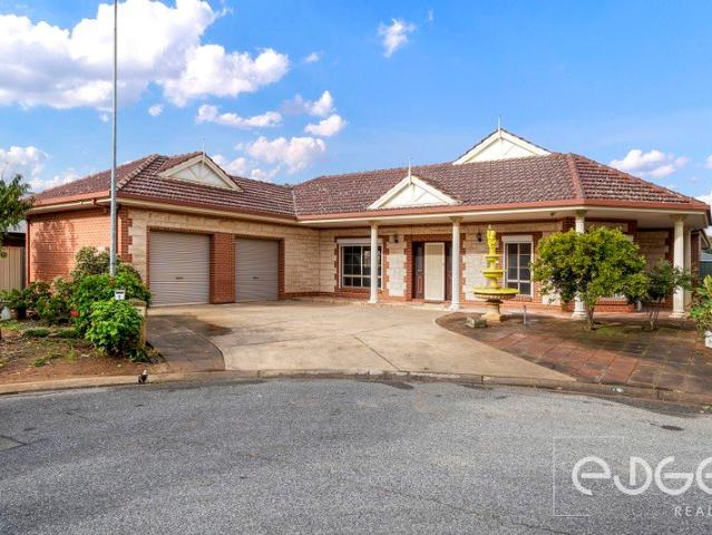 The Family Home You've Been Waiting For!