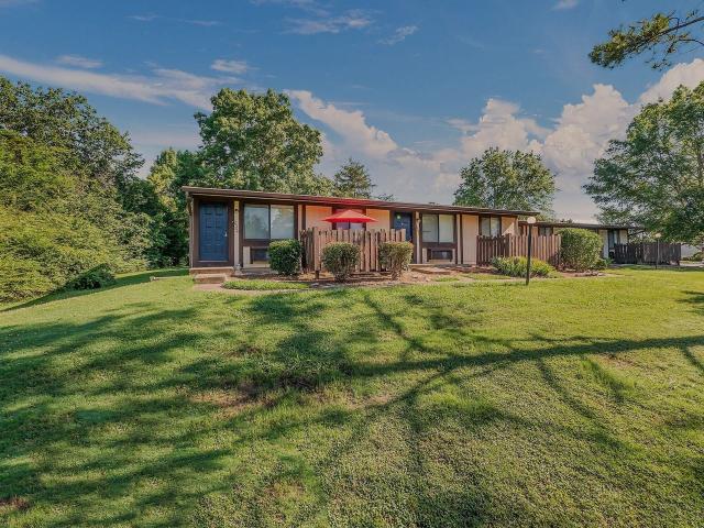 The Flats at Lakeshore 2 Bedroom Apartment for Rent at 1000 Lakeshore Dr, Fort Oglethorpe, GA 30742