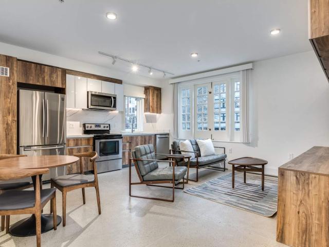 The Florida 1170 Barclay Luxury Apartment for Rent