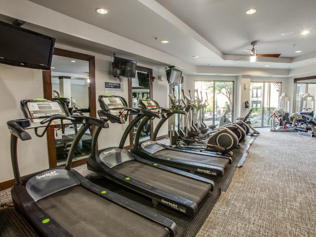 The Franklin at Samuels Ave 1 Bedroom Apartment for Rent at 520 Samuels Ave, Ft Worth, TX 76102
